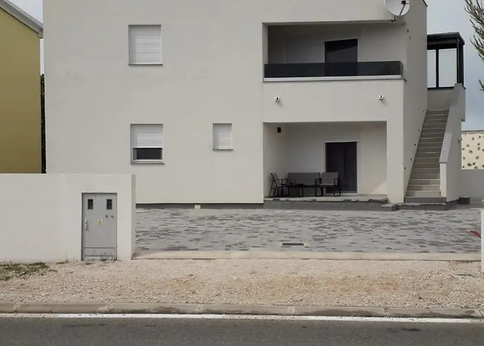 B&l Apartament